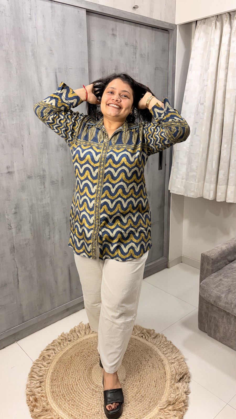 Olive Chevron Crepe Shirt - Image 4
